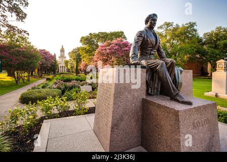 Statue von Richter Baylor auf dem Campus der Baylor University im Bundesstaat Texas, USA; Waco, Texas, Vereinigte Staaten von Amerika Stockfoto