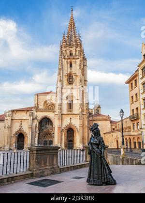 Die Kathedrale von San Salvador in Oviedo Stockfoto