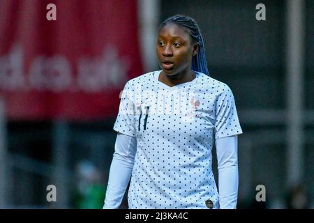 Llanelli, Wales. 8. April 2022. Kadidiatou Diani von den französischen Frauen während des Spiels der FIFA Frauen-Weltmeisterschaft der Qualifikationsgruppe I zwischen den Frauen aus Wales und Frankreich am 8. April 2022 im Parc y Scarlets in Llanelli, Wales, Großbritannien. Quelle: Duncan Thomas/Majestic Media. Stockfoto