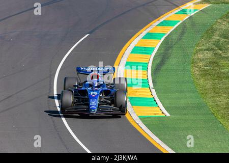 Melbourne, Australien. 08. April 2022. Alexander Albon aus Thailand fährt im Training vor dem Grand Prix von Australien 2022 auf der Albert Park Grand Prix-Strecke den Mercedes mit der Nummer 23 Williams FW44. Kredit: SOPA Images Limited/Alamy Live Nachrichten Stockfoto