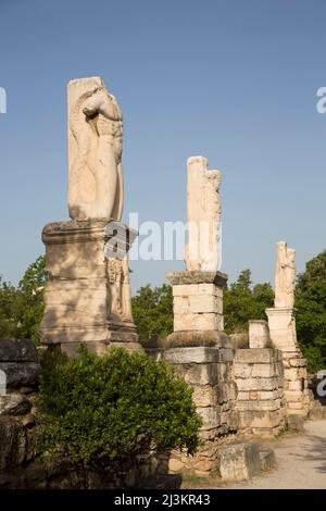 Statuen, Odeon von Agrippa, Antike Agora von Athen; Athen, Griechenland Stockfoto