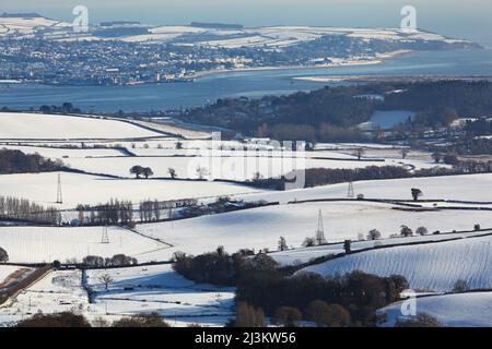 Ein Winterblick über die Mündung des Flusses exe nach Exmouth, vom Mamhead Aussichtspunkt in den Haldon Hills, in der Nähe von Exeter, Devon, Großbritannien Stockfoto