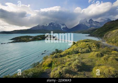 Lake Pehoe, im Torres del Paine Nationalpark, Patagonien, Chile.; Lago Pehoe, Torres del Paine Nationalpark, Patagonien, Chile. Stockfoto