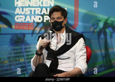 Albert Park, Melbourne, Victoria, Australien. 09. April 2022. FIA Formel-1-Weltmeisterschaft 2022 - Formel 1 Rolex großer Preis von Australien - Mercedes-AMG Petronas F1 Teamchef Toto Wolff während der Pressekonferenz der F1 Teams - Bildquelle: brett keating/Alamy Live News Stockfoto