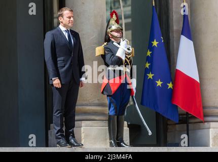 Der französische Präsident Emmanuel Macron erwartet den ukrainischen Präsidenten Petro Poroschenko im Elysée-Palast in Paris Stockfoto