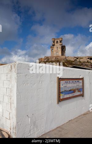 Alte Festung in Tarifa, Andalusien, Spanien - der Treffpunkt des Mittelmeers und des Ozeans Stockfoto