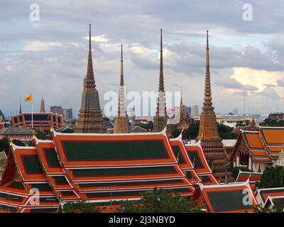 Wat Phra Chetuphon von Wat Po ist ein buddhistischer Tempelkomplex im Bezirk Phra Nakhon, Bangkok, Thailand. Es liegt auf Rattanakosin Island, direkt südlich Stockfoto