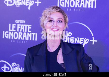 8. April 2022, Rom, Italien: Anna Ferzetti nimmt an der Premiere der Fernsehserie ''Le Fate Ignoranti'' vor dem Opernhaus in Rom Teil (Bildquelle: © Matteo Nardone/Pacific Press via ZUMA Press Wire) Stockfoto