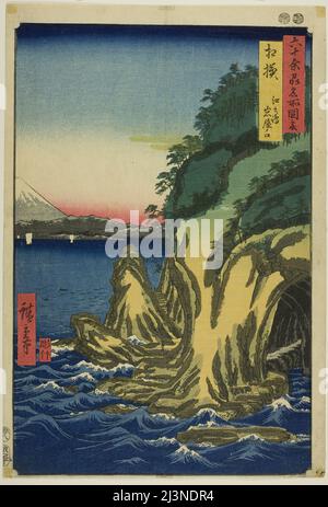 Provinz Sagami: Eingang zu den Höhlen von Enoshima (Sagami, Enoshima iwaya no kuchi), aus der Serie "Famous Places in the Sixty-Odd Provinces (Rokujuyoshu meisho zue)", 1853. Stockfoto