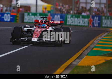 9.. April 2022, Albert Park, Melbourne, Australien; FIA Formula 1 Australian Grand Prix, Qualifikationssitzungen; Alfa Romeo von Valtteri Bottas während des freien Trainings 3 bei der Australian Formula 1 Grandprix Stockfoto