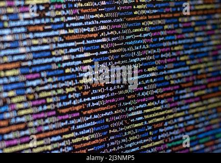 Codehintergrund. Web-Programmiersprache vom Entwickler geschrieben. HTML-, CSS-, javascript- und Web-Programmiercodes im Code-Editor Stockfoto