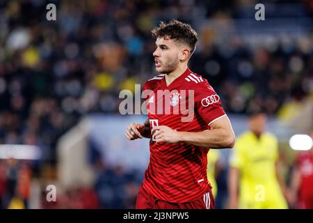 VILLARREAL, SPANIEN - APR 6: Lucas Hernandez im Einsatz beim UEFA Champions League Spiel zwischen Villarreal CF und FC Bayern München im Estadio de Stockfoto