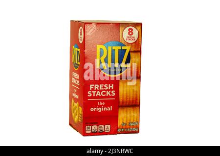 Lancaster County, PA, USA - 7. April 2022: Eine Schachtel Ritz Cracker der Marke Nabisco. Stockfoto