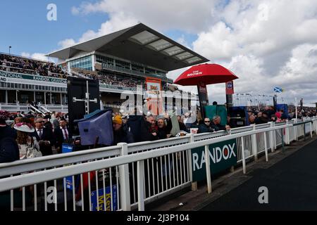 Aintree Racecourse. 9. April 2022. Aintree, Merseyside, England: Grand National Festival, Tag 3: Ein Überblick über den königlichen Stand der Prinzessin in Aintree am dritten Tag des Randox Grand National Festivals. Kredit: Aktion Plus Sport/Alamy Live Nachrichten Stockfoto