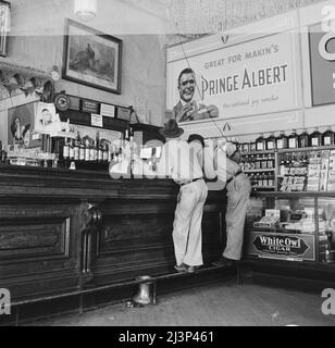 Crystal Palace Saloon, Tombstone, Arizona. Original Bar von "Helldorado". Stockfoto