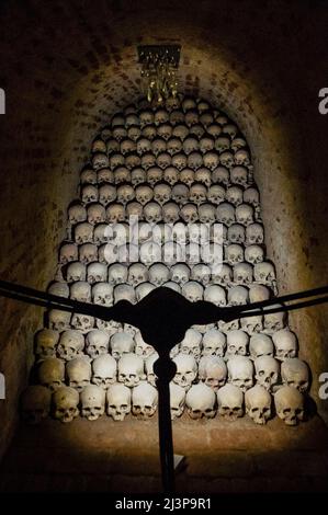 Unterirdisches Brünner Ossuar, Kirche St. James, Brünn, Tschechische Republik. Stockfoto