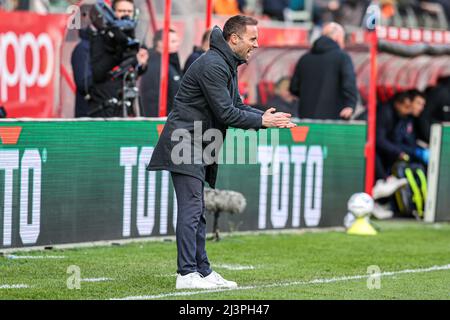 UTRECHT, NIEDERLANDE - 9. APRIL: Cheftrainer Sjors Ultee von Fortuna Sittard während des niederländischen Eredivisie-Spiels zwischen dem FC Utrecht und Fortuna Sittard am 9. April 2022 im Stadion Galgenwaard in Utrecht, Niederlande (Foto: Peter Lous/Orange Picts) Stockfoto
