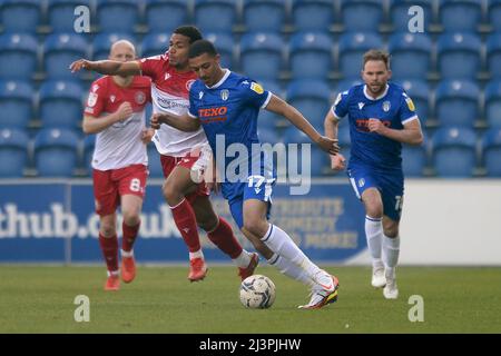 Colchester, Großbritannien. 08. April 2012. Myles Kenlock von Colchester United schaut vorbei Elliott List of Stevenage - Colchester United gegen Stevenage, Sky Bet League Two, JobServe Community Stadium, Colchester, UK - 9.. April 2022 nur für redaktionelle Verwendung - es gelten DataCo-Beschränkungen Credit: Matchday Images Limited/Alamy Live News Stockfoto