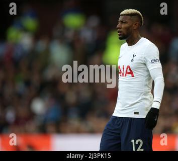 Villa Park. 9. April 2022. Premiership Football, Aston Villa versus Tottenham Hotspur; Emerson Royal of Tottenham Hotspur Credit: Action Plus Sports/Alamy Live News Stockfoto