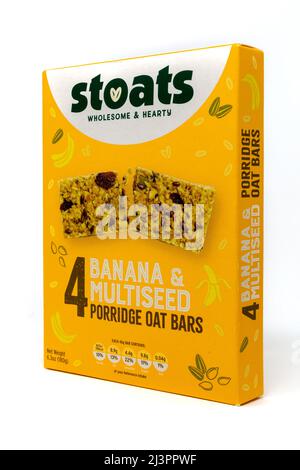 Stoats - Banane & Multiseed Porridge Bars Stockfoto
