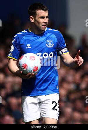 Liverpool, England, 9.. April 2022. Seamus Coleman aus Everton während des Spiels der Premier League im Goodison Park, Liverpool. Bildnachweis sollte lauten: Darren Staples / Sportimage Stockfoto