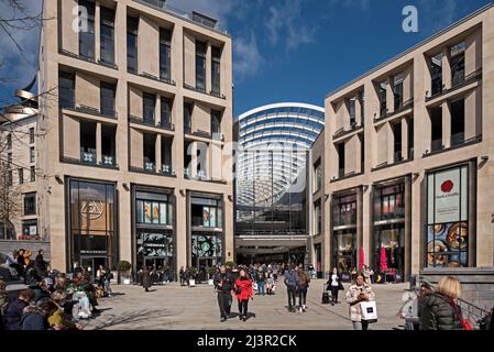 Das St James Quarter, ein Geschäfts- und Wohnviertel, wurde 2021 eröffnet und ersetzt das alte St James Center. Edinburgh, Schottland. Stockfoto