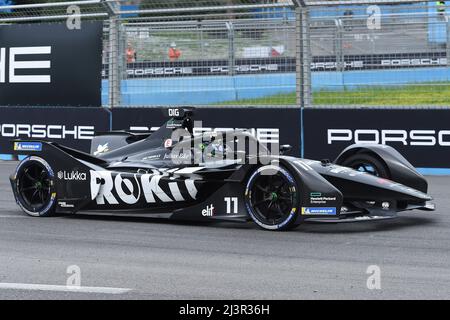 Rom, Italien , 09.. April 2022 im Bild links nach rechts, Lucas di Grassi (BRA) ROKIT Venturi Racing ABB FIA Formel E Weltmeisterschaft 4. Quelle: Massimo Insabato/Alamy Live News Stockfoto