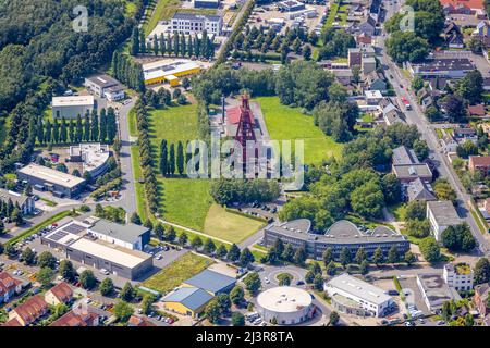 Luftaufnahme, Business-Inkubator und Technopark Kamen auf dem ehemaligen Gelände des Kohlebergwerks Monopol Schacht Grillo mit Wickelturm Kamen, Kamen, Ruhr Stockfoto