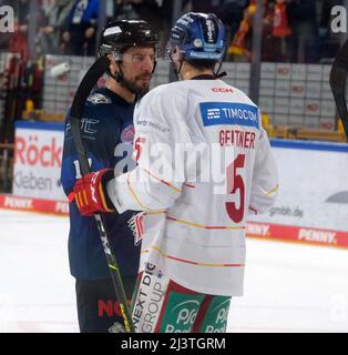 Spiel 3 v. 3: Nürnberg vs. DEG um den Einzug in die Playoffs Stockfoto