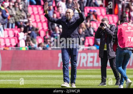 EINDHOVEN, NIEDERLANDE - 10. APRIL: Ehemaliger Spieler Heurelho Gomes vom PSV Eindhoven beim niederländischen Eredivisie-Spiel zwischen PSV und RKC Waalwijk am 10. April 2022 im Philips Stadion in Eindhoven, Niederlande (Foto: Geert van Erven/Orange Picles) Stockfoto