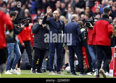 EINDHOVEN - Heurelho Gomes Botschafter PSV beim niederländischen Eredivisie-Spiel zwischen PSV Eindhoven und RKC Waalwijk am 10. April 2022 im Phillips-Stadion in Eindhoven, Niederlande. ANP MAURICE VAN STEEN Stockfoto