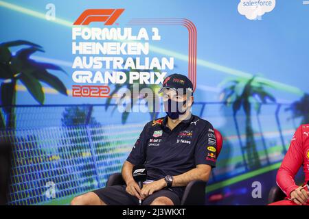 PEREZ Sergio (mex), Red Bull Racing RB18, Portrait während des Formel 1 Heineken Australian Grand Prix 2022, 3. Runde der FIA Formel 1 Weltmeisterschaft 2022, auf dem Albert Park Circuit, vom 8. Bis 10. April 2022 in Melbourne, Australien - Foto: Florent Gooden/DPPI/LiveMedia Stockfoto