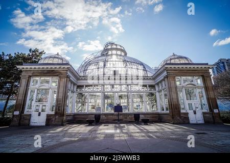 Allan Gardens ist ein Wintergarten und Stadtpark im Garden District von Toronto, Ontario, Kanada. Die Unterkunft verfügt über einen Spielplatz, off-lea Stockfoto