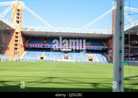 Ansicht des Luigi Ferraris Stadions während der italienischen Meisterschaft Serie A Fußballspiel zwischen Genua FC und SS Lazio am 10. April 2022 im Luigi Ferraris Stadion in Genua, Italien - Foto Nderim Kaceli / DPPI Stockfoto