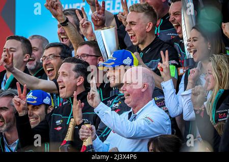 EVANS Mitch (nzl), Jaguar TCS Racing, Jaguar I-Type 5, Portrait Podium Ambiente während des Rom City ePrix 2022, 3. Treffen der ABB FIA Formel E Weltmeisterschaft 2021-22, auf dem Circuit Cittadino dell’EUR vom 8. Bis 10. April in Rom, Italien - Foto Gregory Lenormand / DPPI Stockfoto