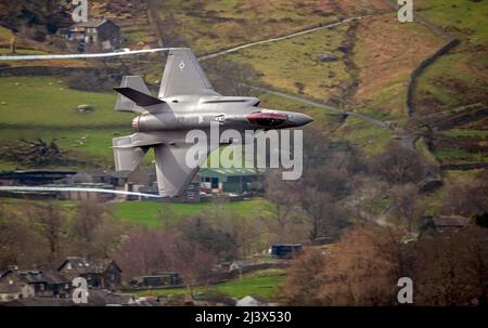 USAF F-35A Lightning II 'Loki' Flug von RAF Lakenheath 495. Walküren-Geschwader, die im Lake District auf niedrigem Niveau operieren Stockfoto