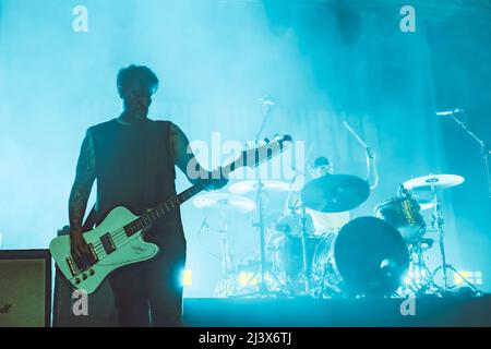 03/04/2022 - die englische Rockband NOTHING BUT DIEBS spielt ihre erste Live-Show nach COVID, live bei Fabrique Milano, Italien. Stockfoto