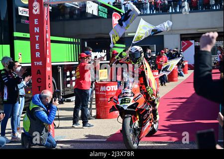 Aragon, Spanien. 10. April 2022. Motorland Aragon, Teruel, Spanien, Aragon, Spanien, 10. April 2022, Nr. 19 Alvaro Bautista ESP Ducati Panigale V4R ARUBA.IT Racing - Ducati während Pirelli Aragon Round - FIM Superbike World Championship 2022 - Superpole Race - World Superbike - SBK Credit: Live Media Publishing Group/Alamy Live News Stockfoto