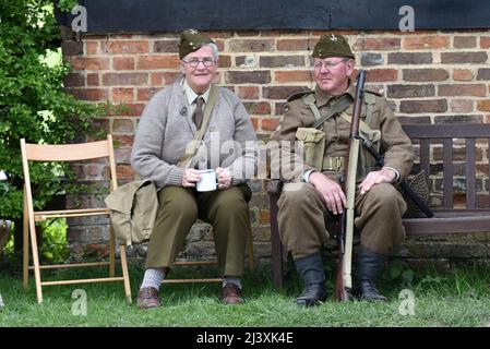 Das Living History Festival, Chiltern Open Air Museum, Großbritannien. 10. April 2022. Das Living History Festival im Chiltern Open Air Museum [COAM]. Erzählt die Geschichte des britischen Soldaten der letzten 200 Jahre, von den Napoleonischen Kriegen bis zur Neuzeit. Kredit: Matthew Chattle/Alamy Live Nachrichten Stockfoto