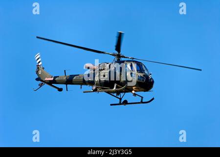 RAF Fairford, Gloucestershire, Großbritannien - Juli 15 2006: Historischer Flug des British Army Air Corps mit dem Hubschrauber Westland Scout AH.1, XT626(Q), beim 2006 RIAT Stockfoto