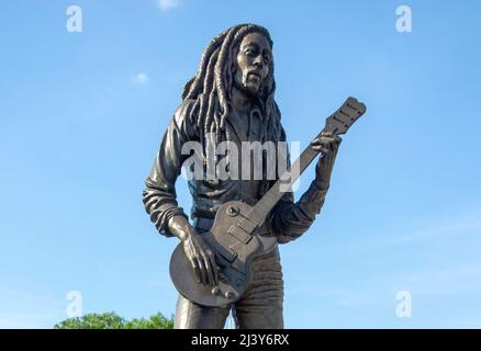 Bob Marley Statue im Independence Park, Kingston, Jamaica, Greater Antilles, Karibik Stockfoto