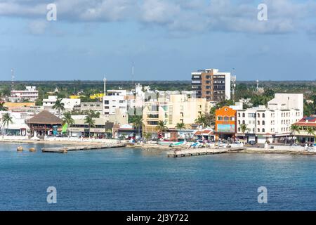 Blick auf das Wasser, Rafael E Melgar, San Miguel de Cozumel, Cozumel, Quintana Roo State, Mexiko Stockfoto