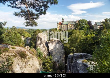 Schloss Hruba Skala, Sandsteinfelsen-Stadt, Cesky raj, böhmisches oder Böhmisches Paradies, Tschechische Republik Stockfoto