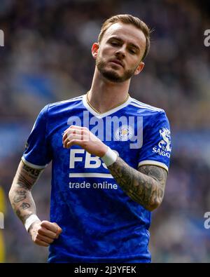 King Power, Leicester, Leicestershire, Großbritannien. 10. April 2022. Premier League Football, Leicester City versus Crystal Palace; James Maddison von Leicester City Kredit: Action Plus Sports/Alamy Live News Stockfoto