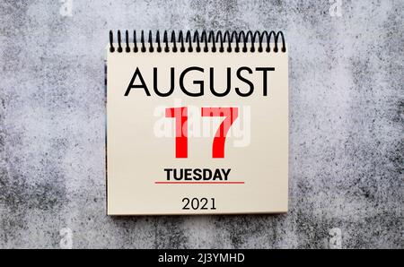 Speichern Sie das Datum auf einem Kalender geschrieben - August 17. Stockfoto