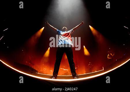 Assago Italien 10. April 2022 Louis Tomlinson - Ex One Direction Boyband - live im Mediolanum Forum Mailand © Andrea Ripamonti / Alamy Stockfoto