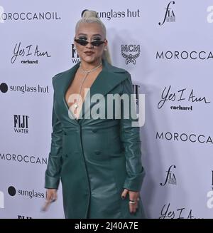 Beverly Hills, Vereinigte Staaten. 10. April 2022. Christina Aguilera nimmt am Sonntag, den 10. April 2022, an den sechsten jährlichen Fashion Los Angeles Awards der Daily Front Row im Beverly Wilshire in Beverly Hills, Kalifornien, Teil. Foto von Jim Ruymen/UPI Credit: UPI/Alamy Live News Stockfoto