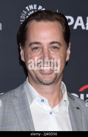 Hollywood, USA. 10. April 2022. Sean Murray beim Annual PaleyFest - ÔNCISÕ 39., das am 10. April 2022 im Dolby Theater in Hollywood, CA, stattfand. © Janet Gough/AFF-USA.COM Quelle: AFF/Alamy Live News Stockfoto