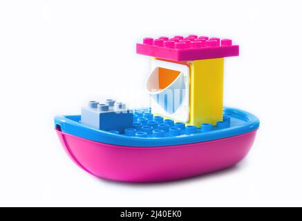 2021: LEGO Konstruktor Friends Serie, das Fischerboot Stockfoto