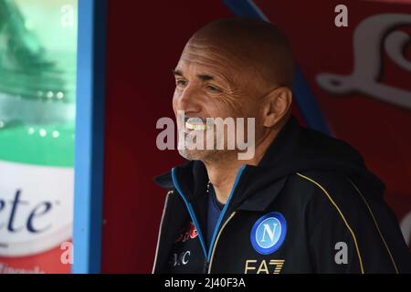 Neapel, Italien. 10. April 2022. Luciano Spalletti Coack (SSC Napoli) während der Serie A 2021/22 Spiel zwischen SSC Napoli und ACF Fiorentina im Diego Armando Maradona Stadium Kredit: Unabhängige Fotoagentur/Alamy Live Nachrichten Stockfoto